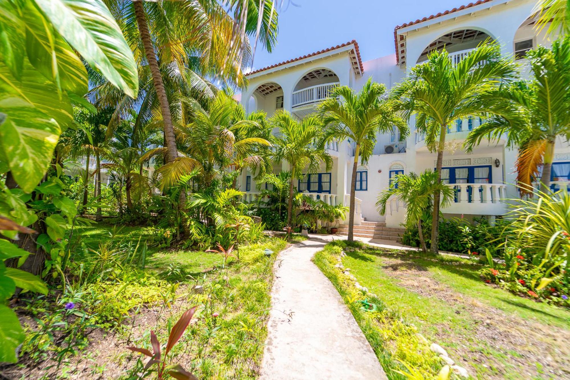 Franklyn D Resort & Spa All Inclusive Runaway Bay Exterior photo