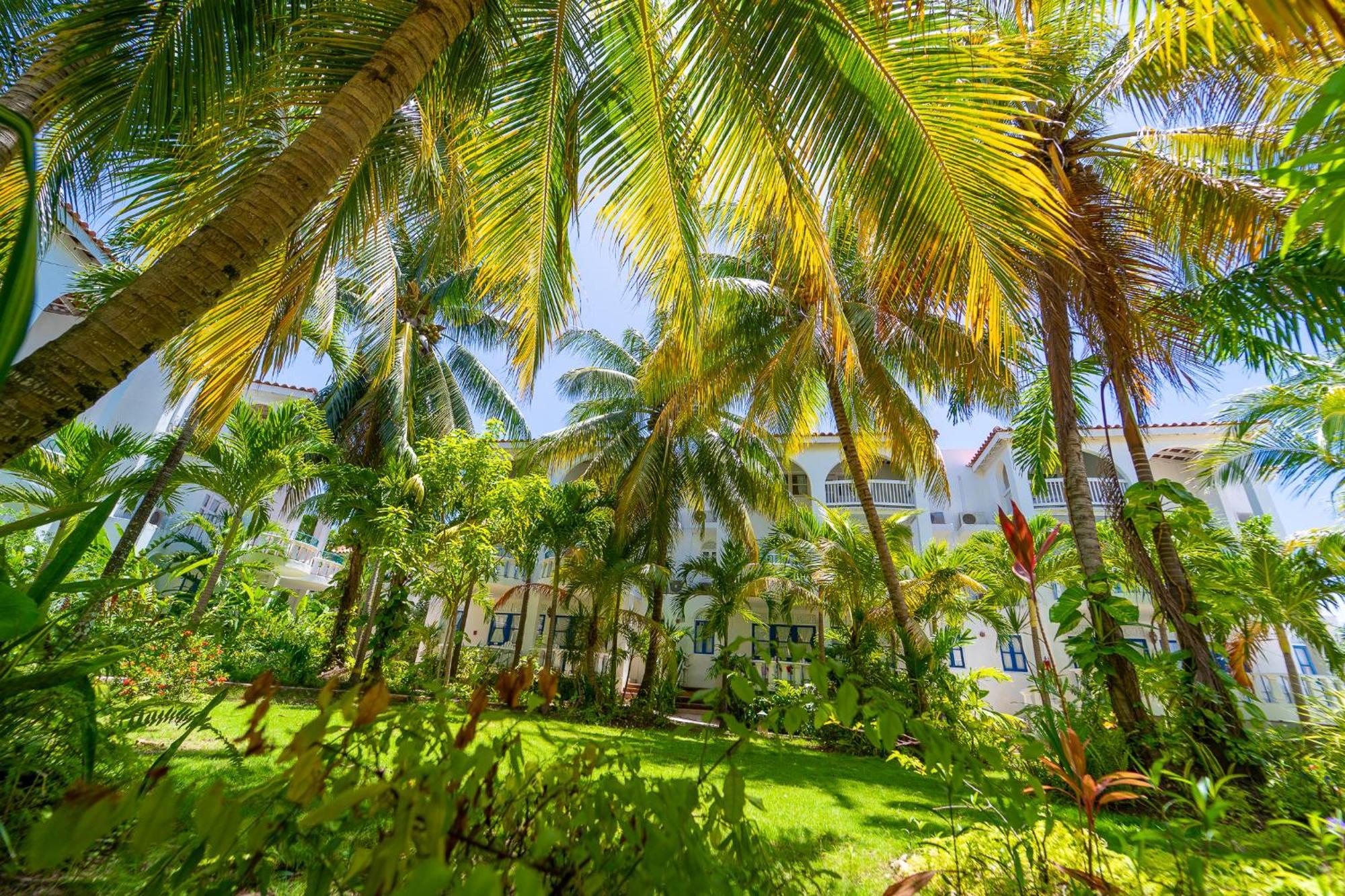 Franklyn D Resort & Spa All Inclusive Runaway Bay Exterior photo