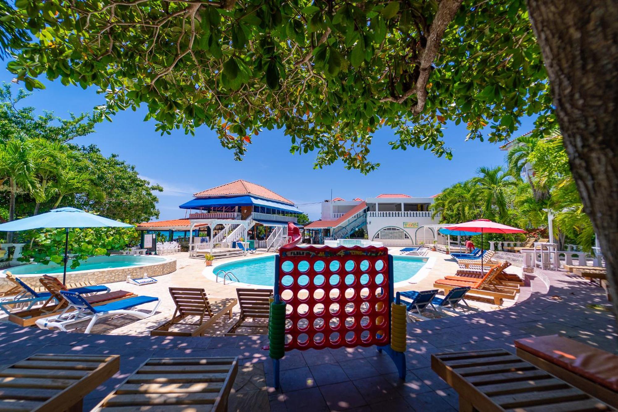 Franklyn D Resort & Spa All Inclusive Runaway Bay Exterior photo