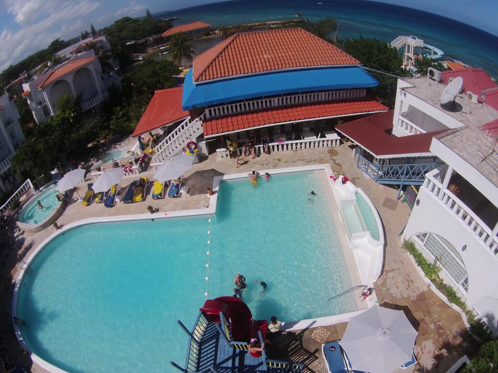 Franklyn D Resort & Spa All Inclusive Runaway Bay Exterior photo