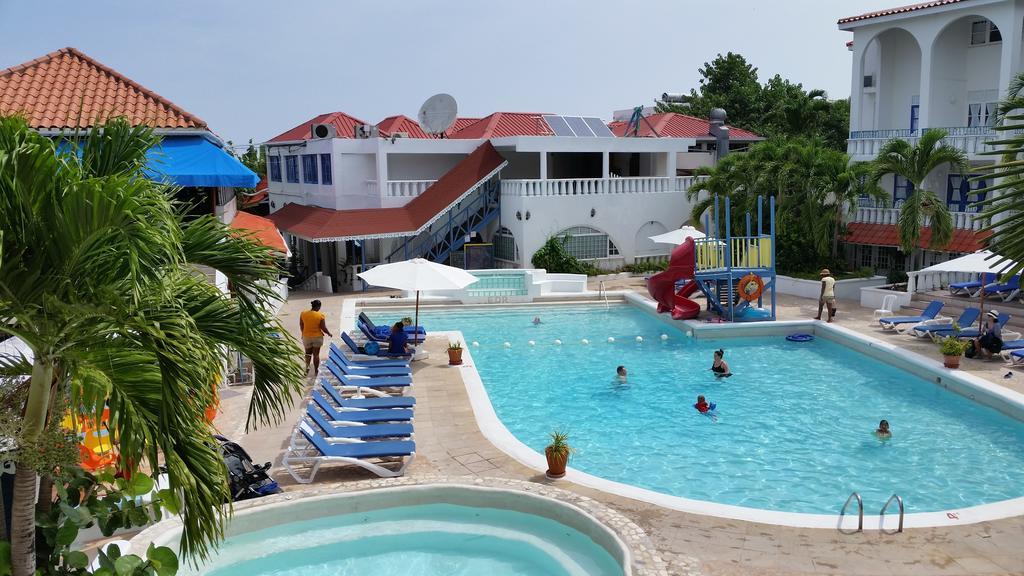 Franklyn D Resort & Spa All Inclusive Runaway Bay Exterior photo